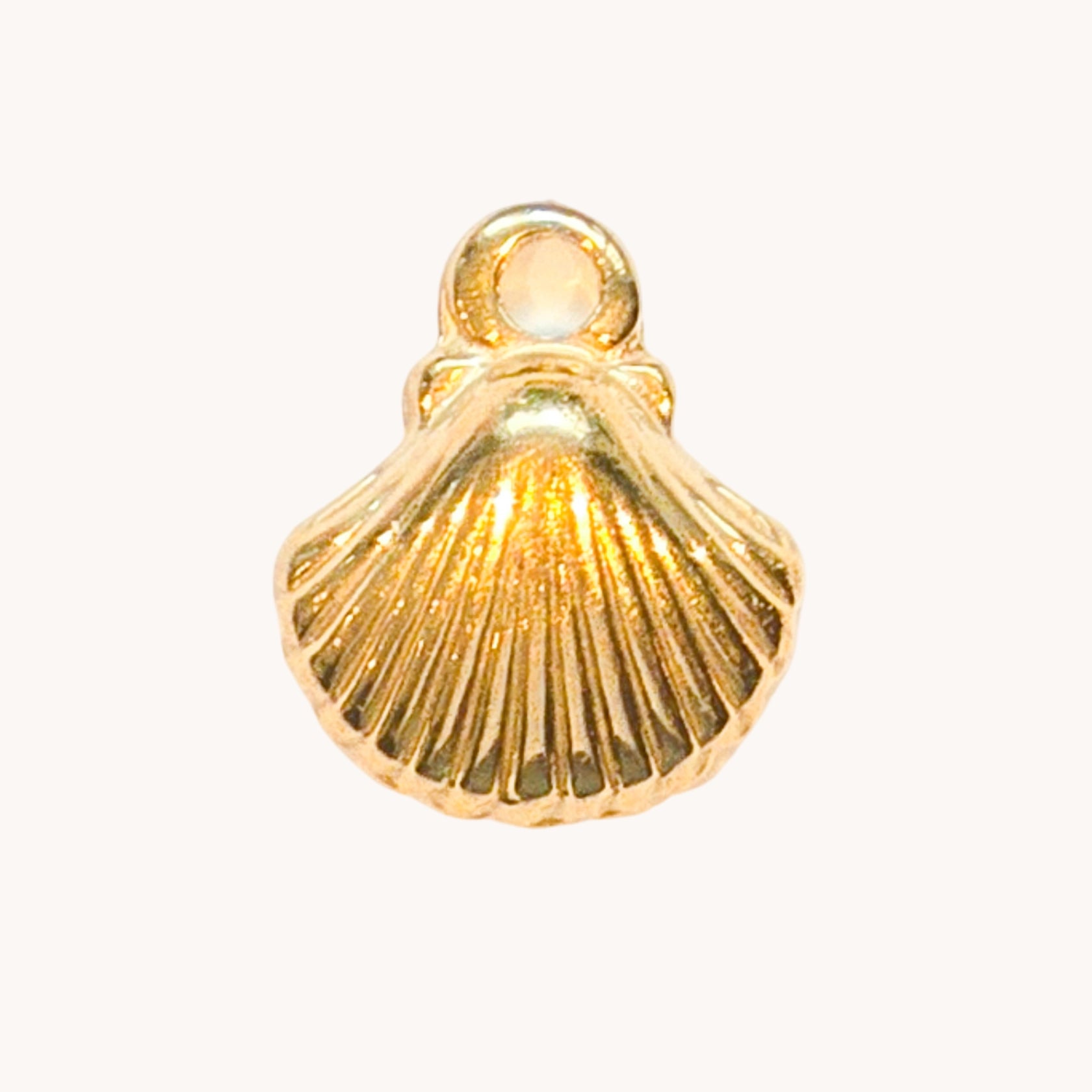 Gold Ridged Shell Charm